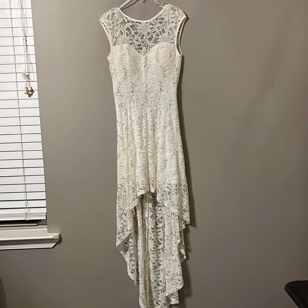Elegant high low dress by Windsor